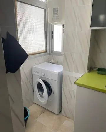 Matrimonio En Vivienda Compartir Recien Reformada